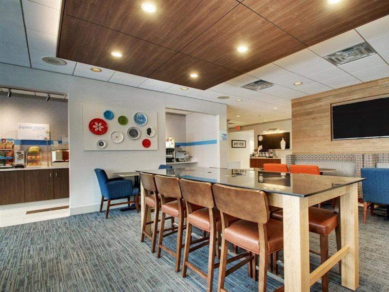 Holiday Inn Poughkeepsie By Ihg Eksteriør bilde